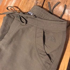 Ladies North Face Cargo Capris